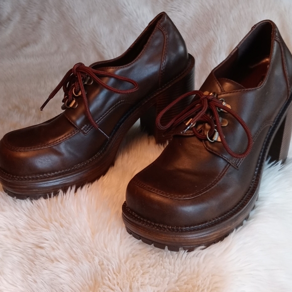 Splash Shoes - Splash Fashion Footwear Size 8